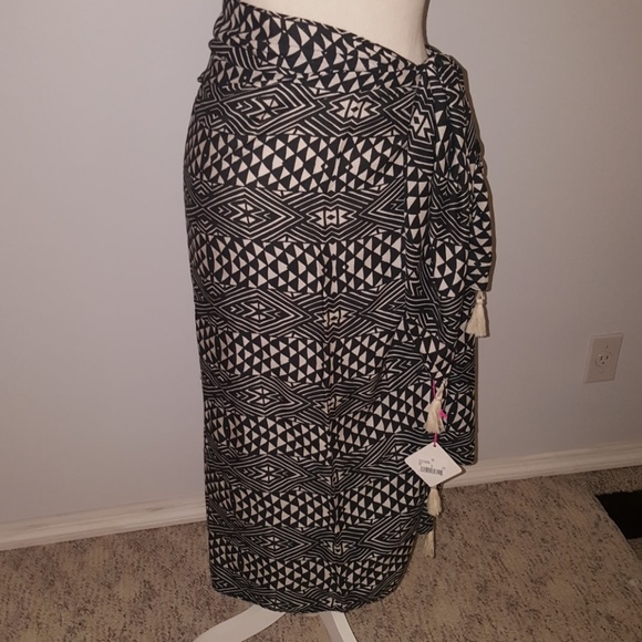 Vanilla Beach Other - NWT Sarong